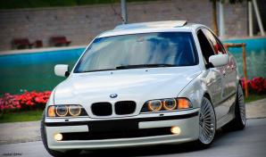     BMW ()