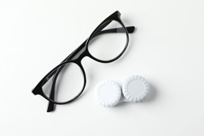 Широкий выбор очков или подбор линз и оправ в салонах оптики Dr.Oculus (Фото)