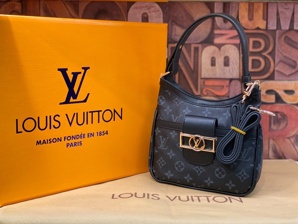  : Gucci - Louis Vuitton - Dior ()