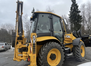   "JCB 4CX PRO" ()