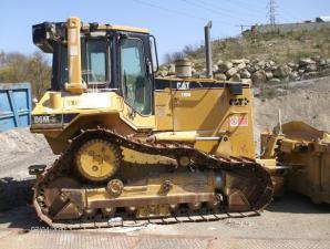  Caterpillar D6M ()