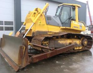   Komatsu D65PX-12  :2001 :11.898 / ()